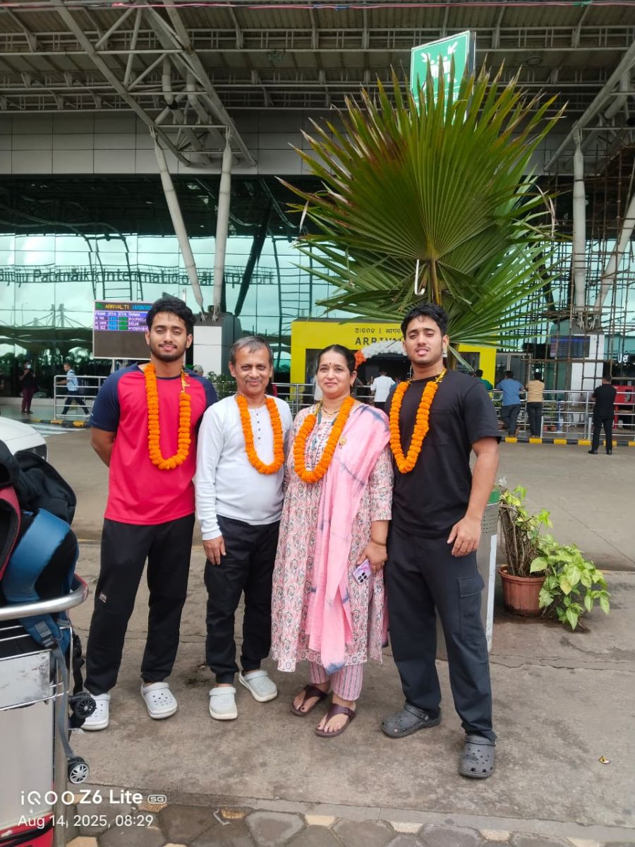 Dr Lokesh Bhubhaneshvar